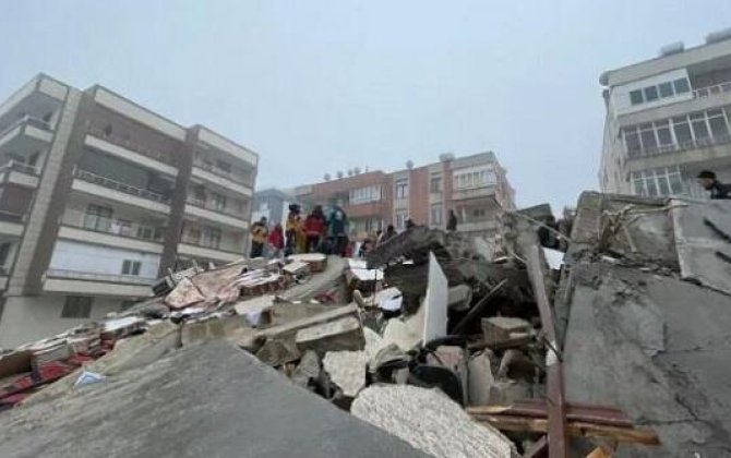 AFAD zəlzələ olan bölgəyə 25 milyon lirə göndərdi