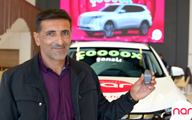 “Nar”ın “Çoox Şanslı” lotereyasının ilk avtomobil qalibi sükan arxasında!