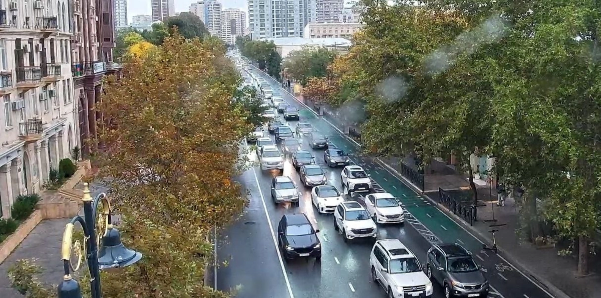 Paytaxtda sıxlıq olan küçələrin SİYAHISI