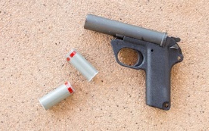 В Москве три студента пострадали при выстреле из сигнального пистолета