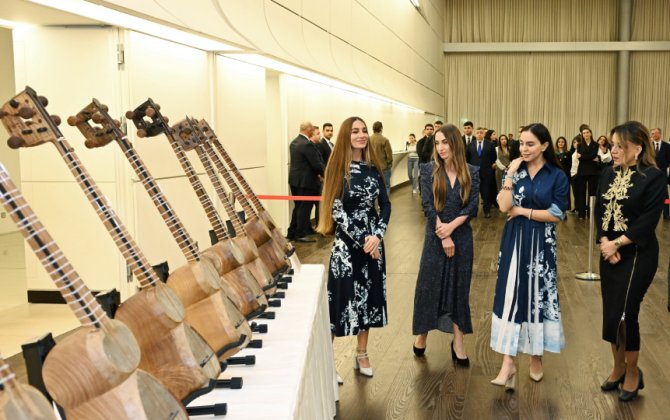 Heydər Əliyev Fondunun dəstəyi ilə alınan musiqi alətlərinin təqdimatı olub - FOTO