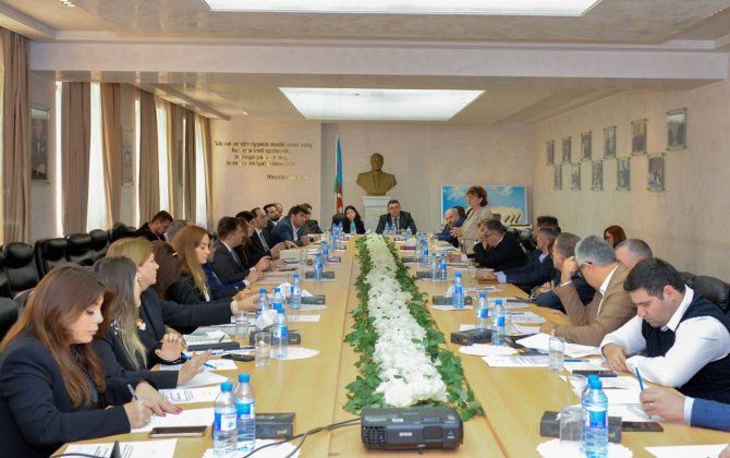 Məktəbəqədər və ümumi təhsil üzrə ictimai dinləmə keçirildi - FOTO