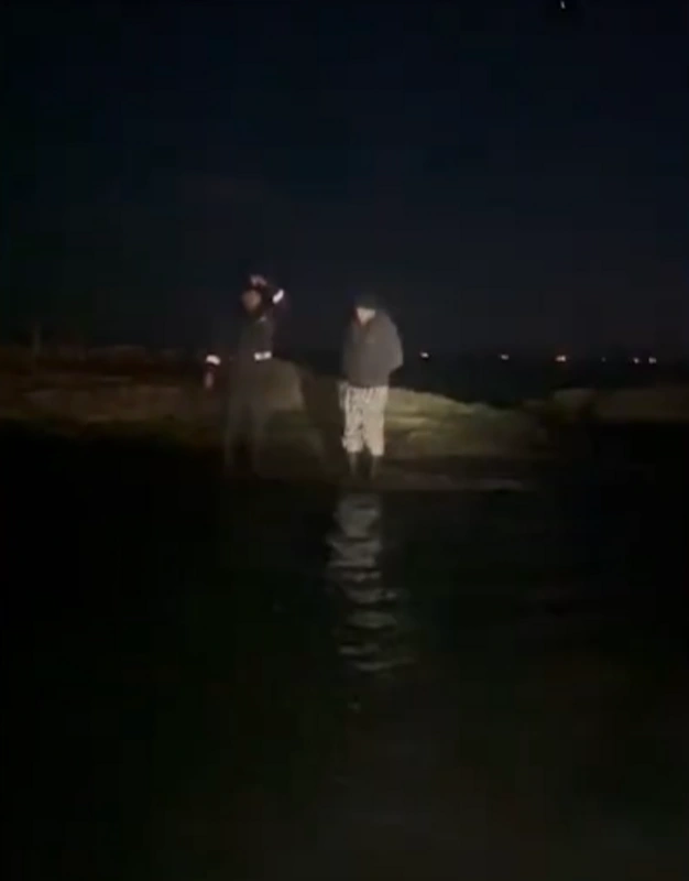 Dənizdə köməksiz qalan balıqçılar xilas edildilər - VİDEO