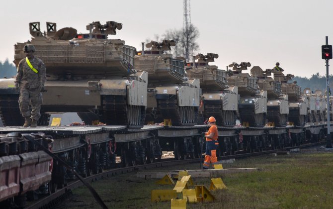 ЕС создает систему быстрой переброски войск и техники