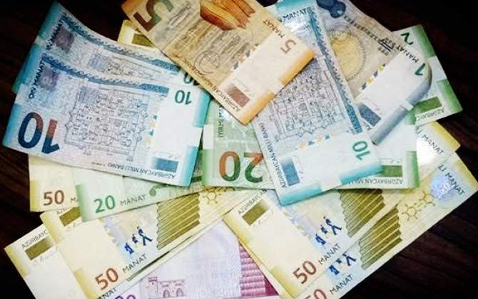 Номинальный эффективный курс азербайджанского маната снизился в сентябре