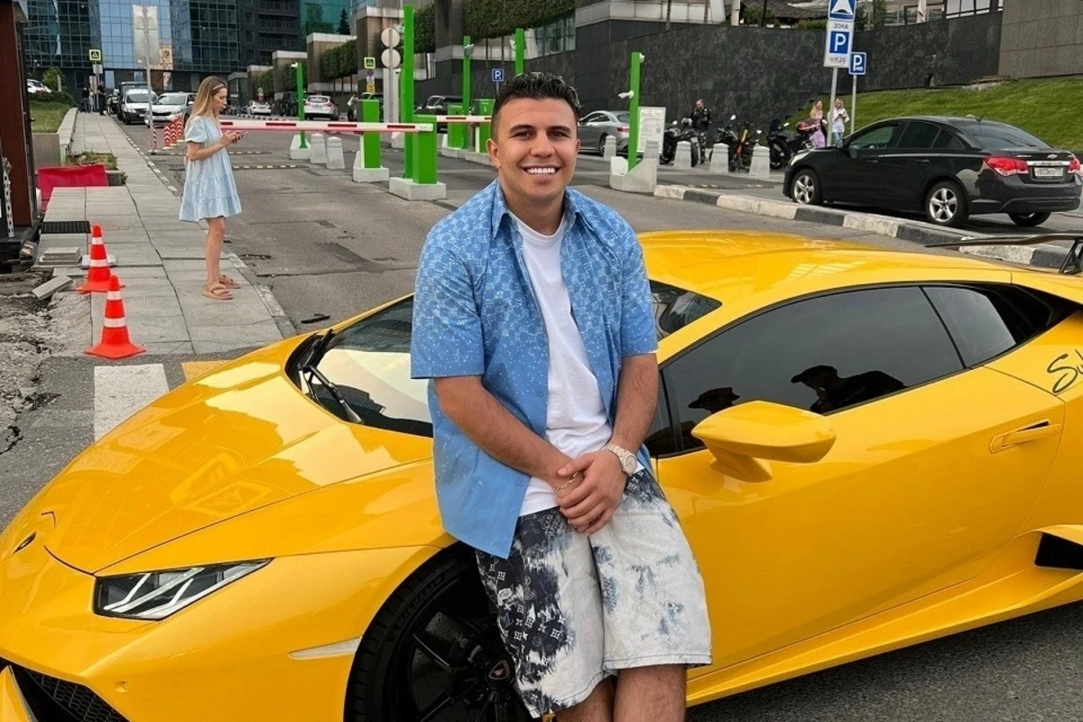 Azərbaycanlı bloqerin Rusiyadakı mənzili borc səbəbindən satılacaq