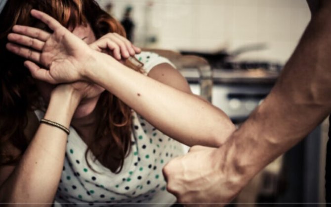 “Onlar xaricə gedəndə arvadı evdə tək qoymurlar, öldürüb gedirlər” – Bakıdakı qətlin təfərrüatı