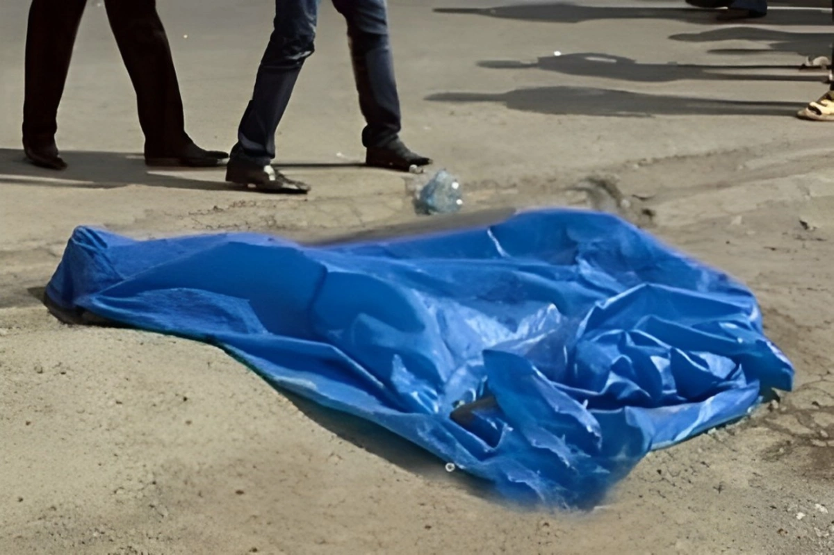 В Баку 68-летний мужчина скончался после падения из окна