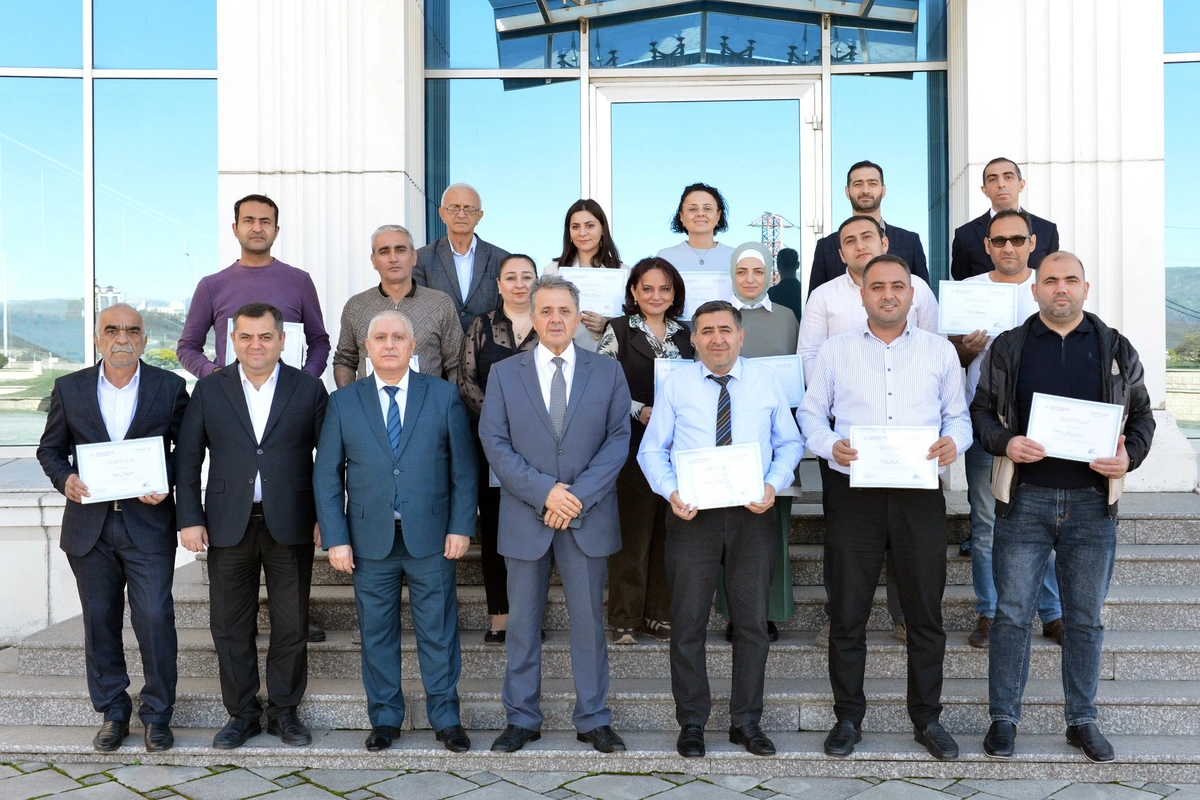 Dövlət Vergi Xidməti jurnalistlərə təlim keçib - FOTO