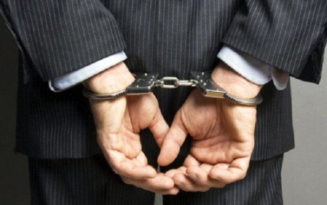 Daha bir vəzifəli şəxs həbs edildi - Hədə-qorxu yolu ilə rüşvət alıb