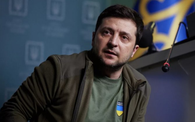 Zelenski ordunun komandir həyətinə çağırış edib