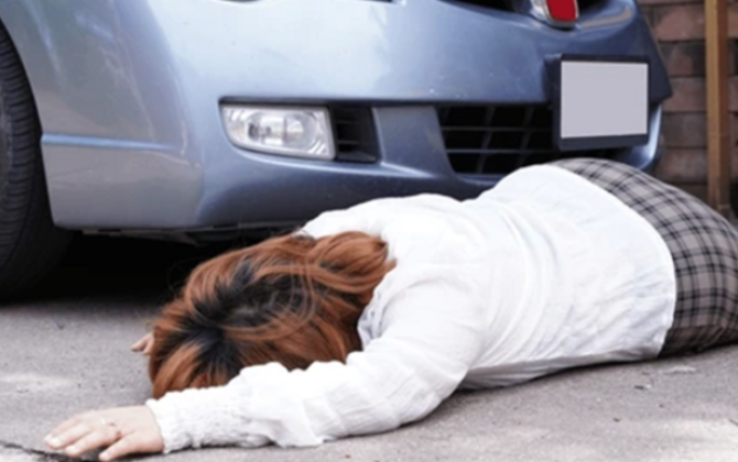 Gəncədə qadını maşın vurdu