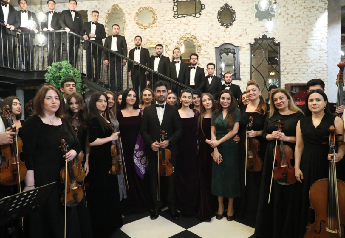 Bakı Kitab Mərkəzində 