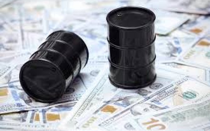 Цена азербайджанской нефти упала ниже 65 долларов