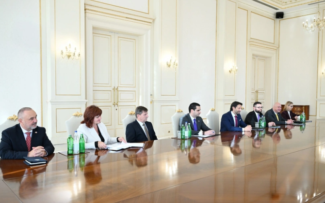 Slovakiyanın müdafiə naziri Bakıda hərbi paradı izləyəcək