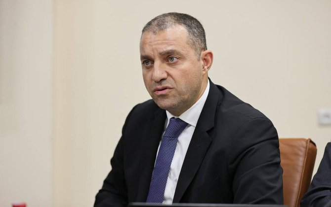 Суд Армении отказался заключить экс-министра экономики под стражу