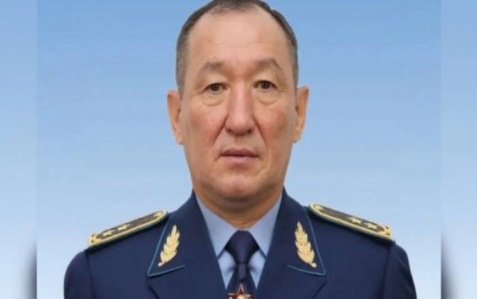 Qazaxıstanın müdafiə naziri Bakıda hərbi paradda iştirak edir