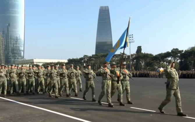 Bakıda hərbi paradda ilk dəfə insansız sistem qoşunlarının parad heyəti keçib