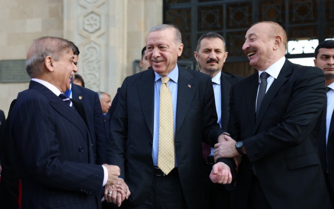 Türkiyə Prezidenti hərbi paraddan fotolar paylaşıb - FOTO