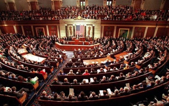 Respublikaçı çoxluq Senatın tətilə getməsinə imkan vermir