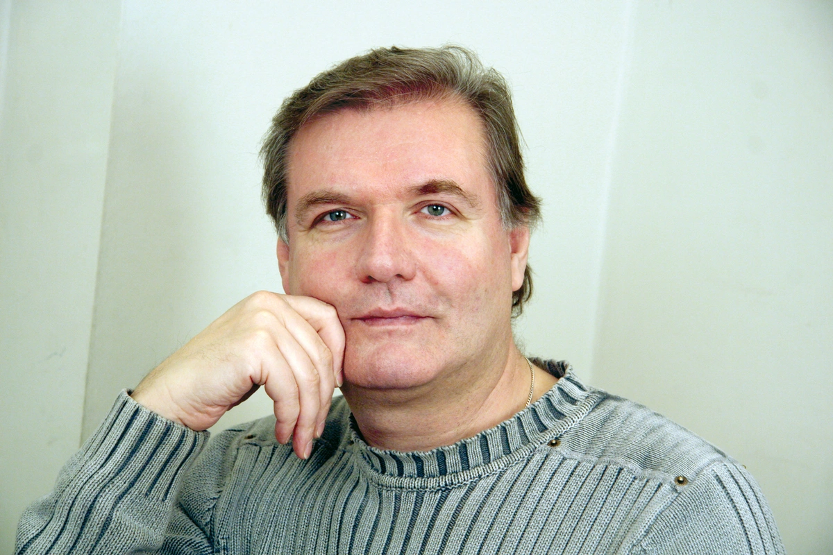 Скончался народный артист России Владимир Симонов