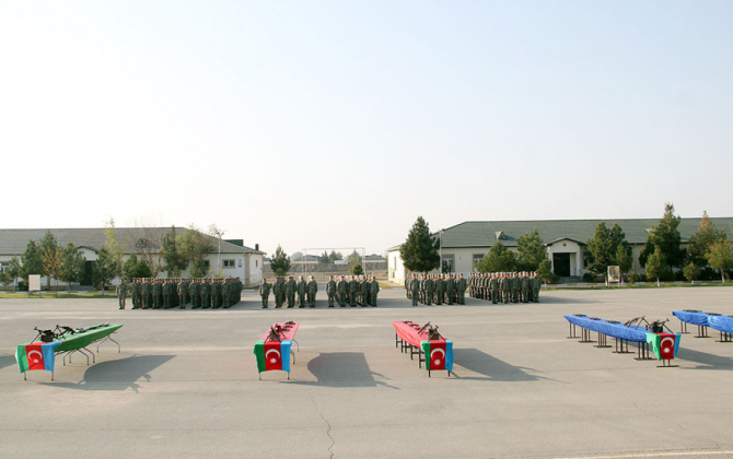 Azərbaycan Ordusunda andiçmə mərasimləri keçirilib