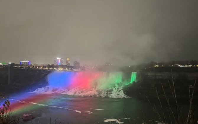 Niaqara şəlaləsi Azərbaycan bayrağının rəngləri ilə işıqlandırıldı - FOTO/VİDEO