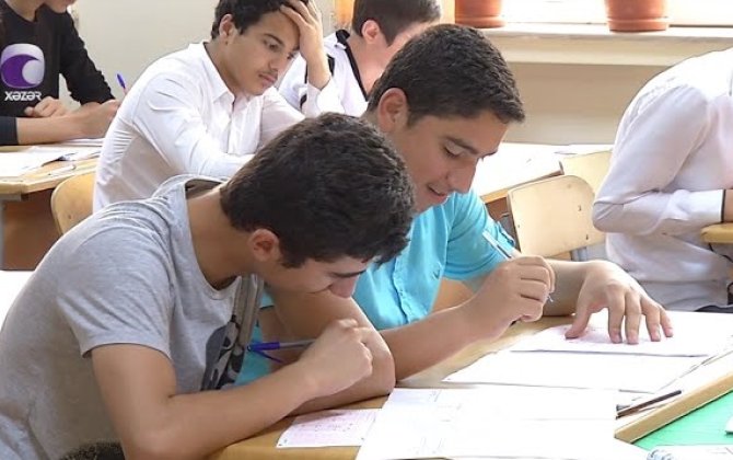 Yeni imtahan modeli şagirdləri çətin vəziyyətdə qoydu - VİDEO