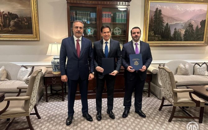 Главы МИД Турции, США и Сирии встретились в Вашингтоне