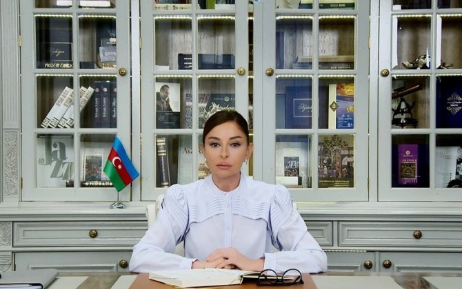 Mehriban Əliyevadan Konstitusiya Günü ilə bağlı PAYLAŞIM - FOTO