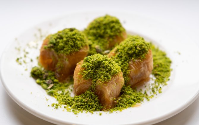 Türkiyənin dünyaya bəxş etdiyi şirin ləzzət – Dünya Paxlava Günü qeyd olunur