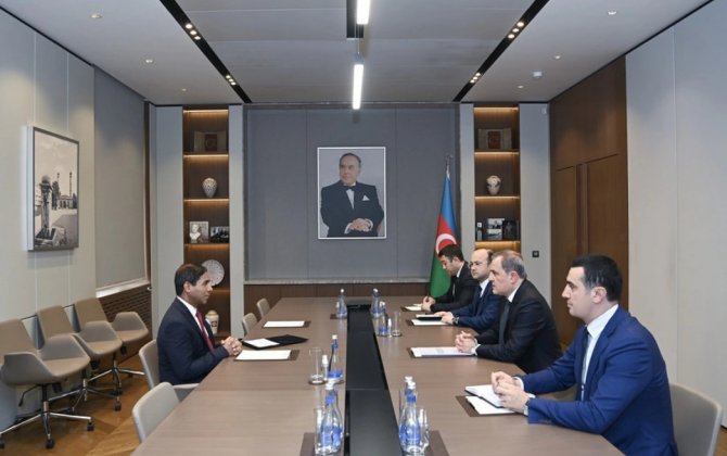 Ceyhun Bayramov Banqladeşin qeyri-rezident səfirini qəbul edib