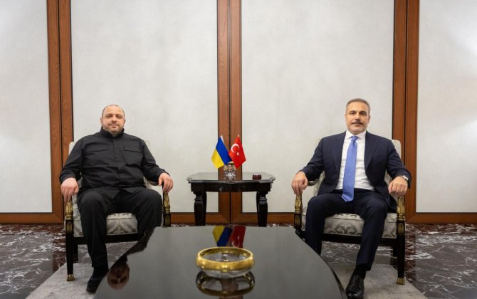 Hakan Fidan Ankarada Rustem Umerovla görüşüb