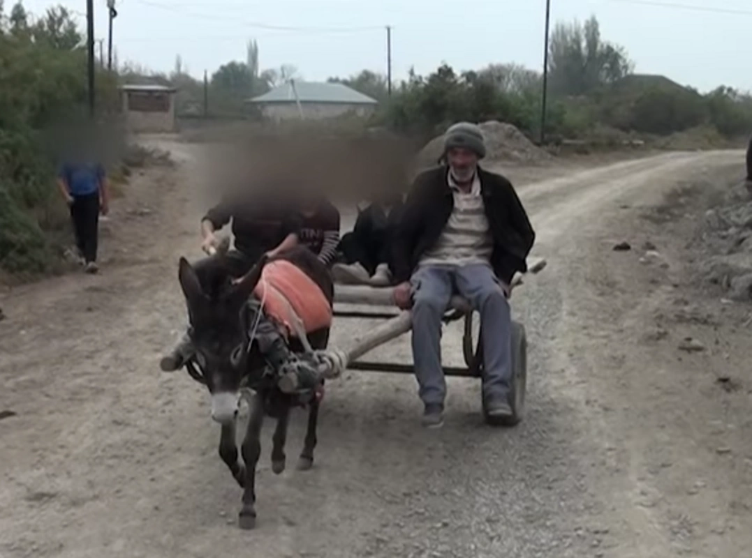 Kürdəmirin Çərtəyəz kəndində yol problemi: 