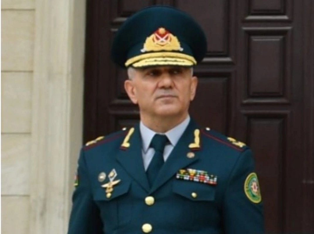Təqaüdə göndərilən general yenidən xidmətə qayıtdı