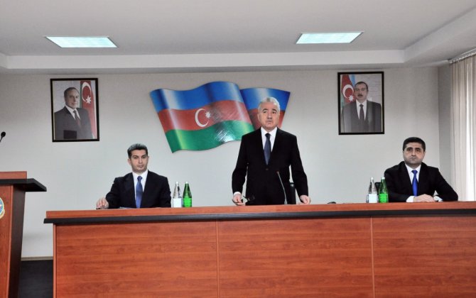 Prezidentin köməkçisi Göygölün icra başçısını kollektivə təqdim etdi - FOTO