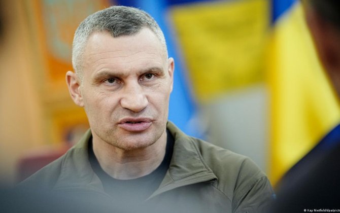 Кличко: В Киеве трое погибших после массированной атаки ВС РФ