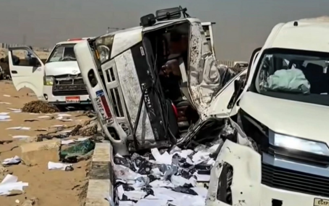 Turistlər avtoqəzaya düşdü - Xəsarət alanlar var