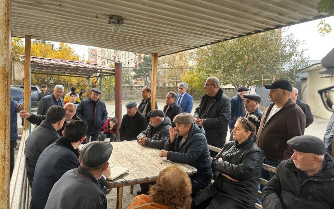 Qüdrət Həsənquliyev Xətai rayonunda seçiciləri ilə görüş keçirib