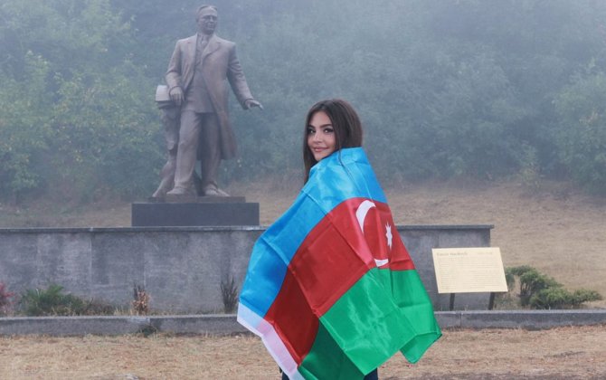 Van Dammın gəlini Şuşadan paylaşım etdi - FOTO