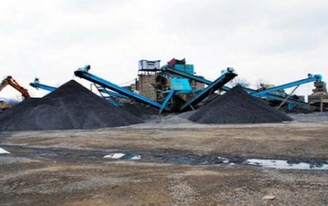 В Имишли в гравийном карьере погиб человек