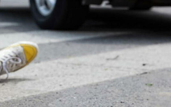 15 yaşlı piyadanı maşın vurub. 