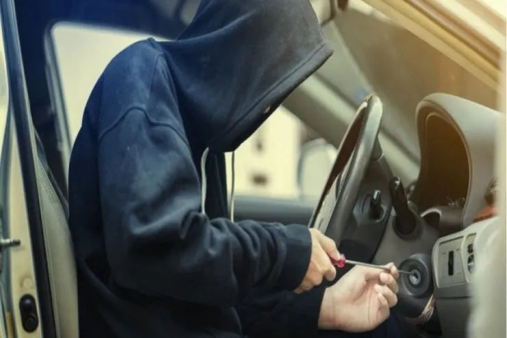 Bakıda maşın qaçıranlar TUTULDU