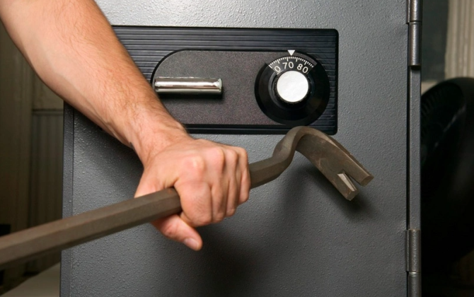 İrəvanda bank qarət edilib