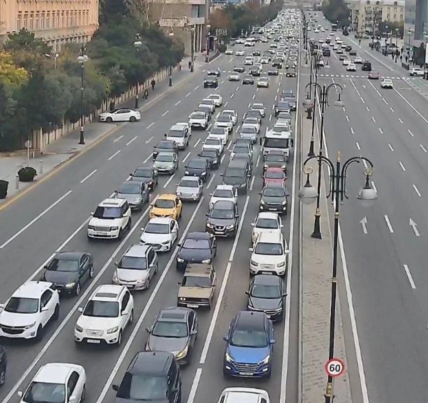 Bakının bu küçələrində sıxlıq var - SİYAHI