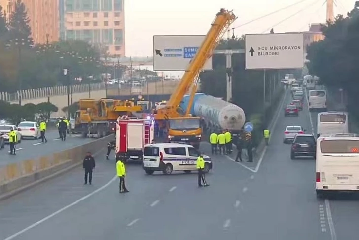 Центр интеллектуального управления транспортом прокомментировал аварию в Баку-ОБНОВЛЕНО-ВИДЕО