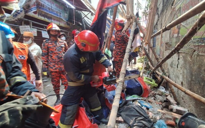 Banqladeşdə zəlzələ nəticəsində 10 nəfər ölüb, 300 nəfər xəsarət alıb