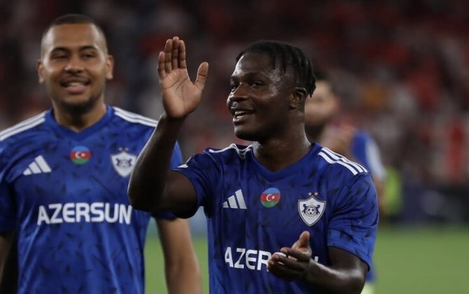 “Qarabağ”ın futbolçusu qırmızı almamasını şərh etdi - “Ona toxundum, amma...” - VİDEO