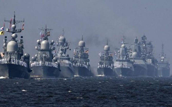 Rusiyaya məxsus hərbi gəmi və tanker saxlanıldı