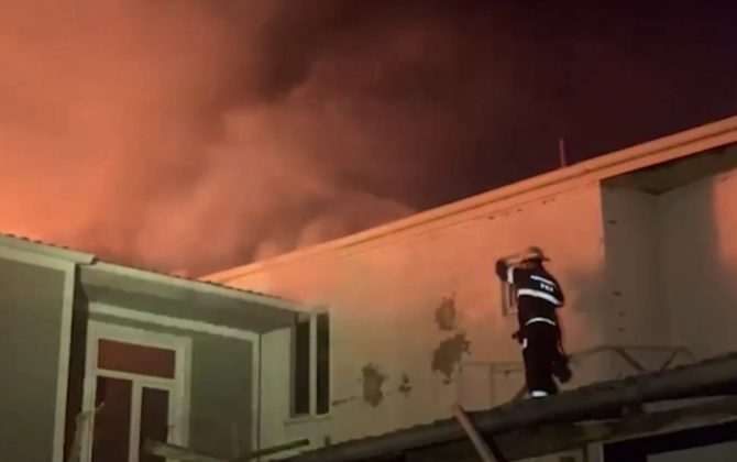 Bakıda evdə YANĞIN: Xəsarət alanlar var - VİDEO